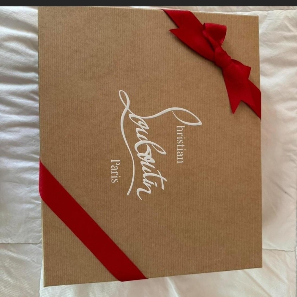 Christian Louboutin So Kate heels - Picture 3 of 6